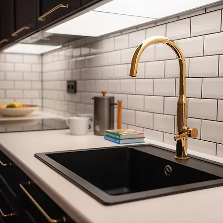 Designer Loft-Ferienwohnung Im Zentrum Mit Tiefgaragen-Parkplatz, Waschmaschine Und Privatterrasse Leipzig Exterior foto