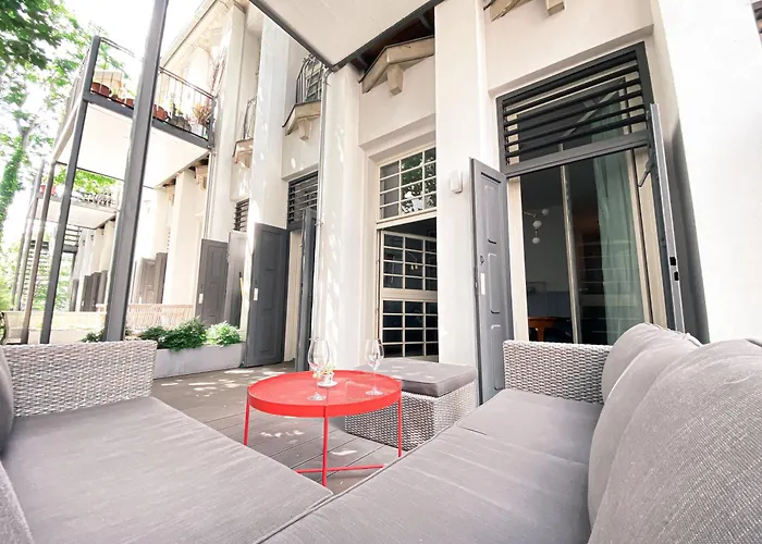 Designer Loft-Ferienwohnung Im Zentrum Mit Tiefgaragen-Parkplatz, Waschmaschine Und Privatterrasse