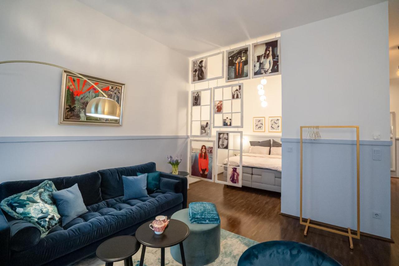 Designer Loft-ferienwohnung Im Zentrum Mit Tiefgaragen-parkplatz, Waschmaschine Und Privatterrasse