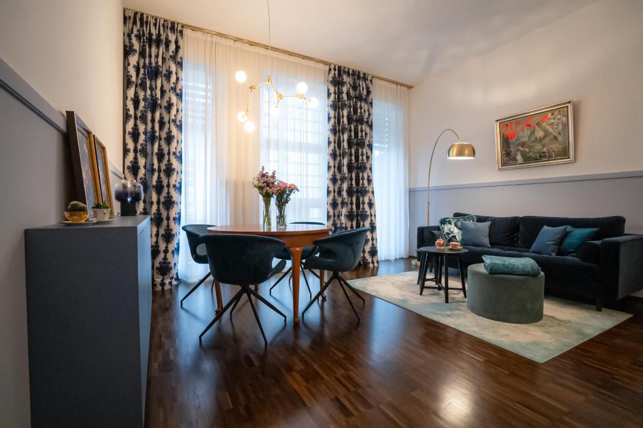 Apartment Designer Loft-ferienwohnung Im Zentrum Mit Tiefgaragen-parkplatz, Waschmaschine Und Privatterrasse Leipzig