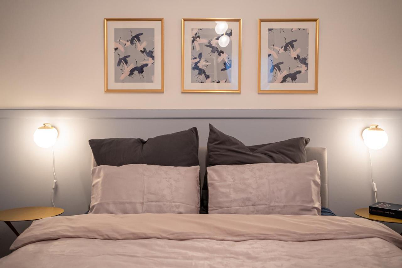 Designer Loft-ferienwohnung Im Zentrum Mit Tiefgaragen-parkplatz, Waschmaschine Und Privatterrasse *