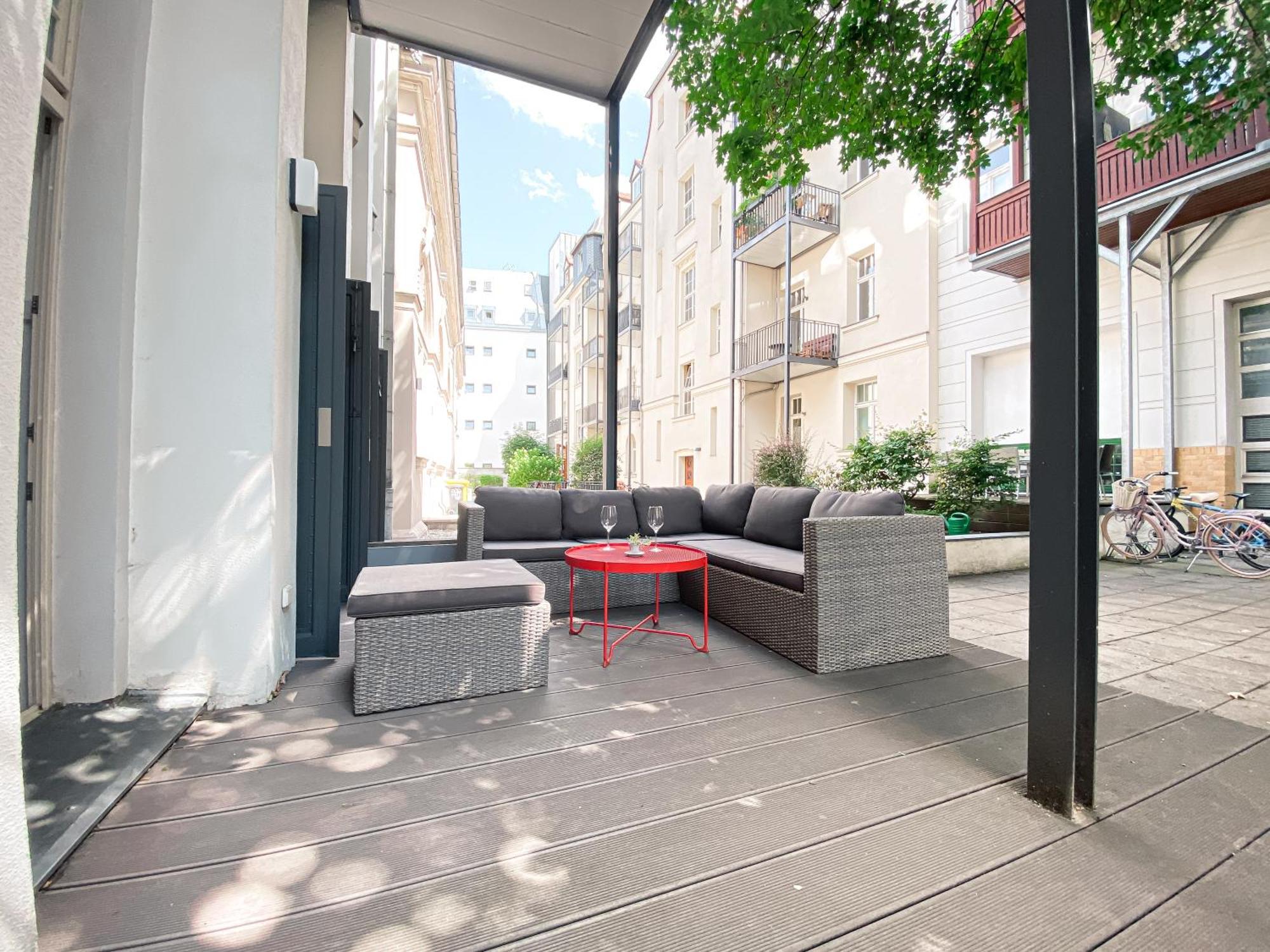 Designer Loft-ferienwohnung Im Zentrum Mit Tiefgaragen-parkplatz, Waschmaschine Und Privatterrasse
